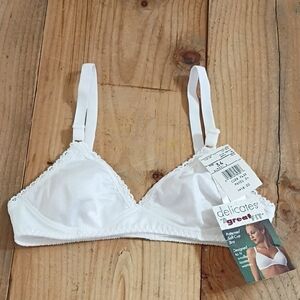 Delicates White Patterned Soft Cup Wire Free Bra Size 34 Almost A NWT